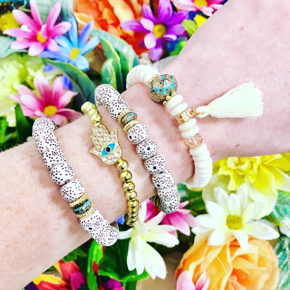 4pc WHITE boho bodhi hamsa tassel bracelet set - Picture 3 of 3